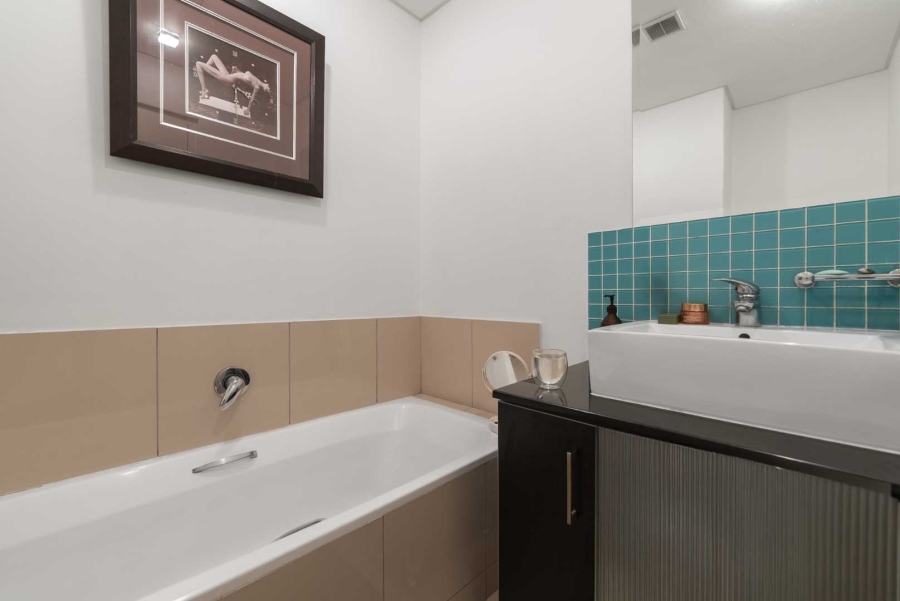 2 Bedroom Property for Sale in Cape Town City Centre Western Cape